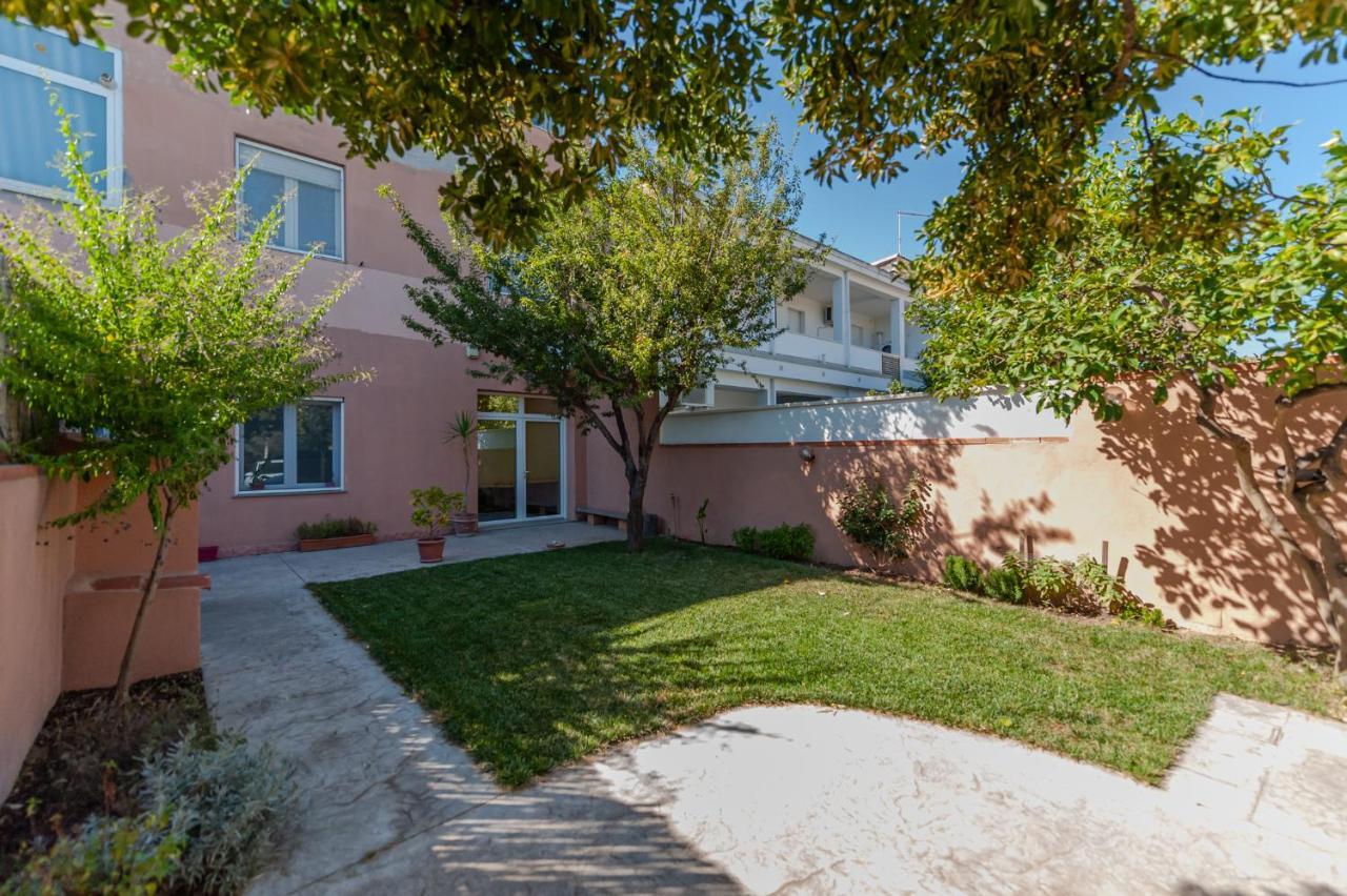 Uliveto' S Apartment Elmas Bagian luar foto