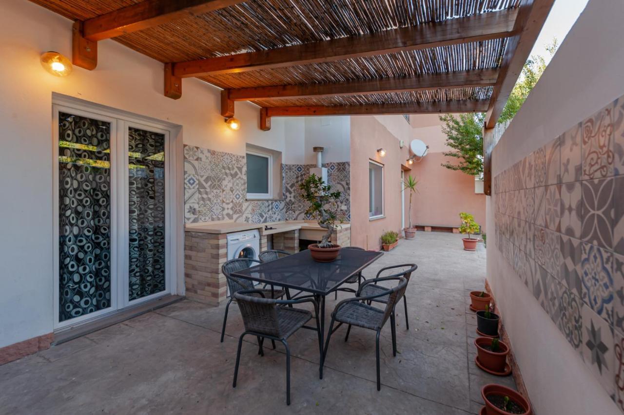 Uliveto' S Apartment Elmas Bagian luar foto