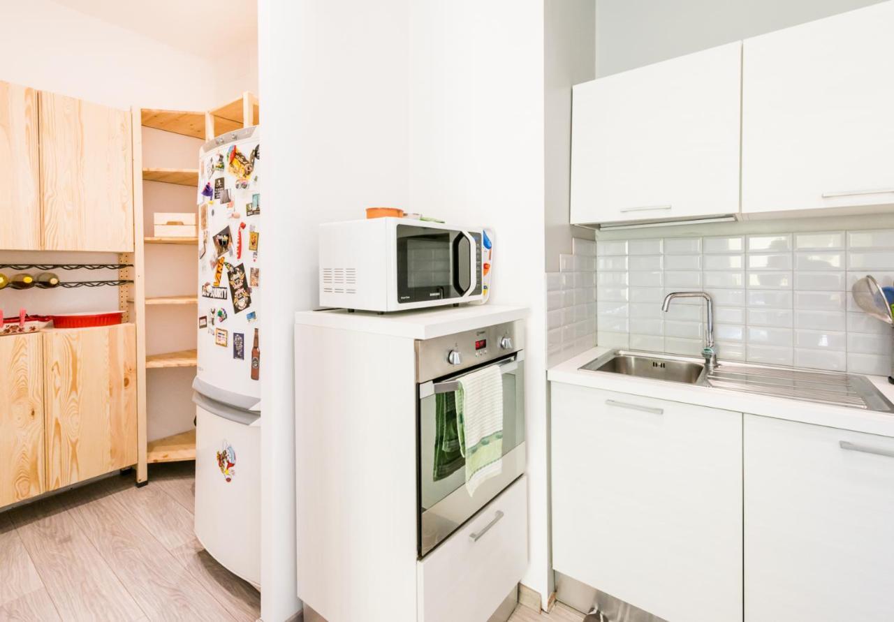 Uliveto' S Apartment Elmas Bagian luar foto