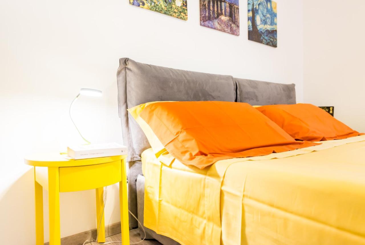 Uliveto' S Apartment Elmas Bagian luar foto