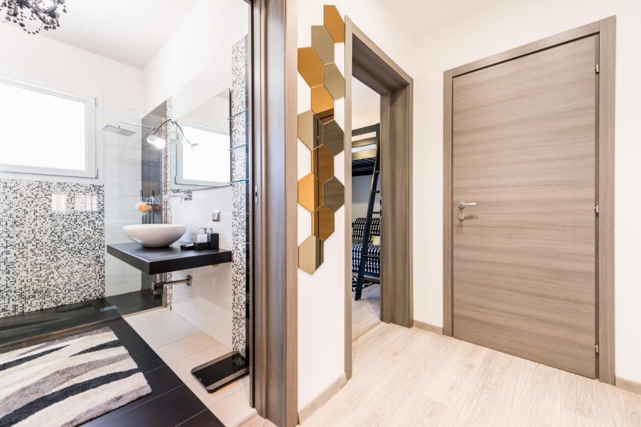 Uliveto' S Apartment Elmas Bagian luar foto